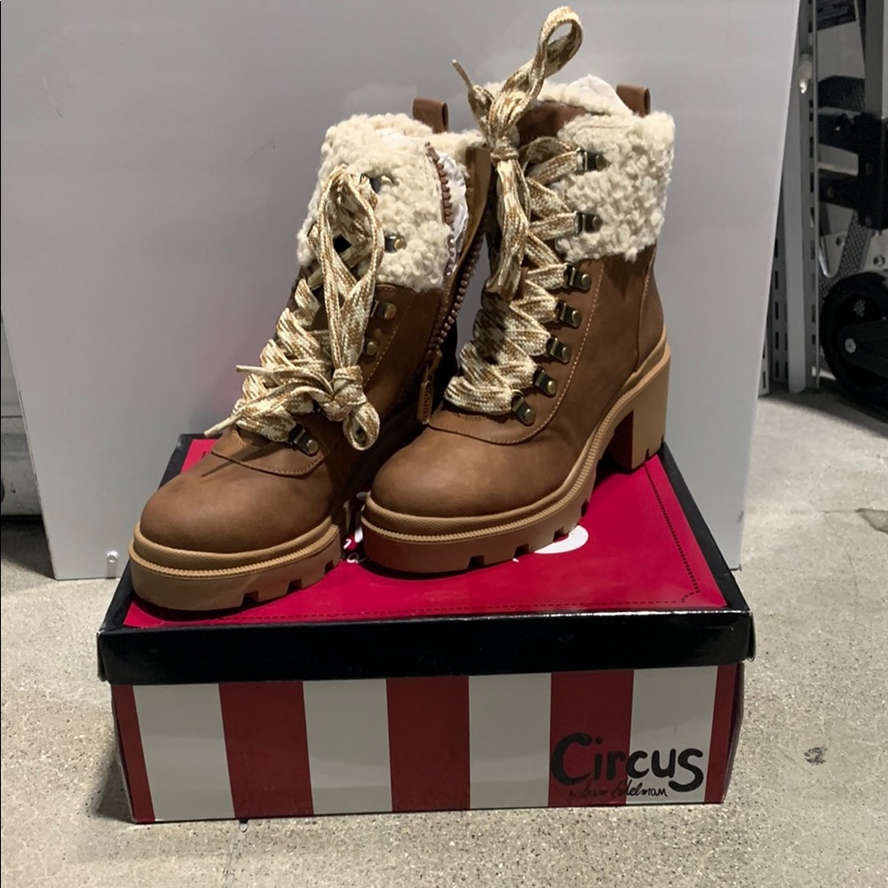 Circus by Sam Edelman Sambert, Dark Camel Women's Boots.    NWT
